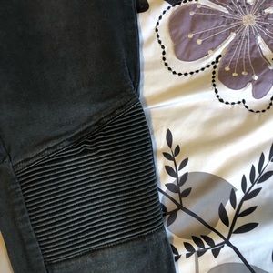 Bullhead  black moto jeans